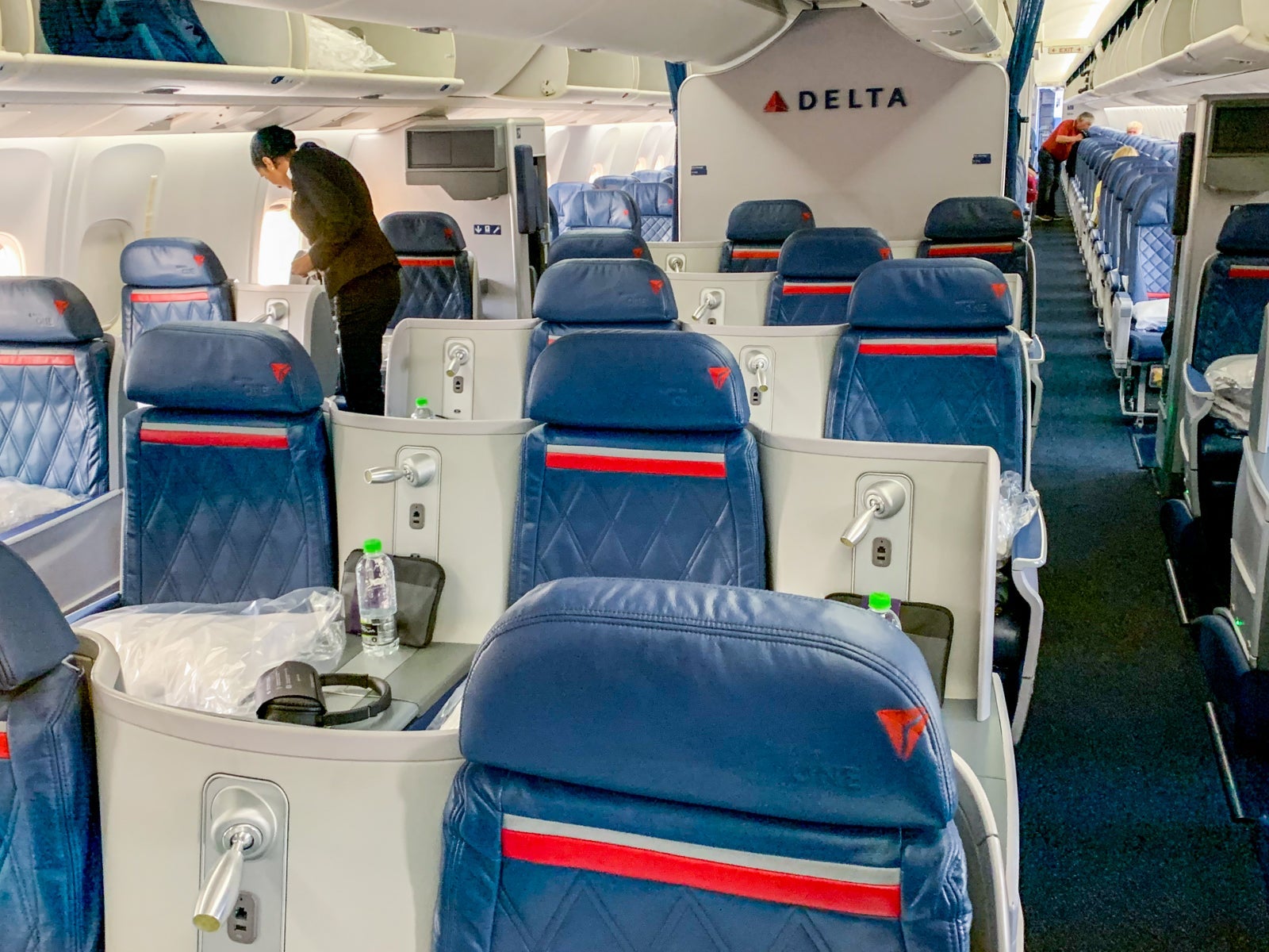 Delta Boeing 767-300ER business class cabin