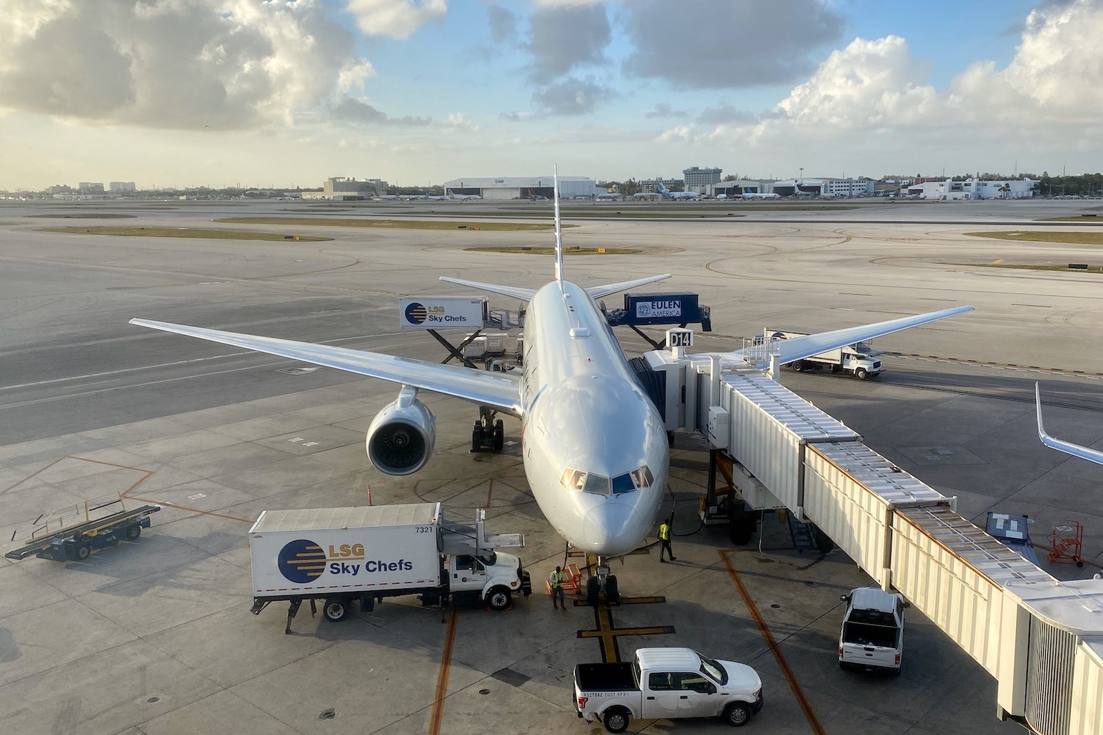 American Express Centurion Lounge Miami MIA Zach Griff ZGriff - 2