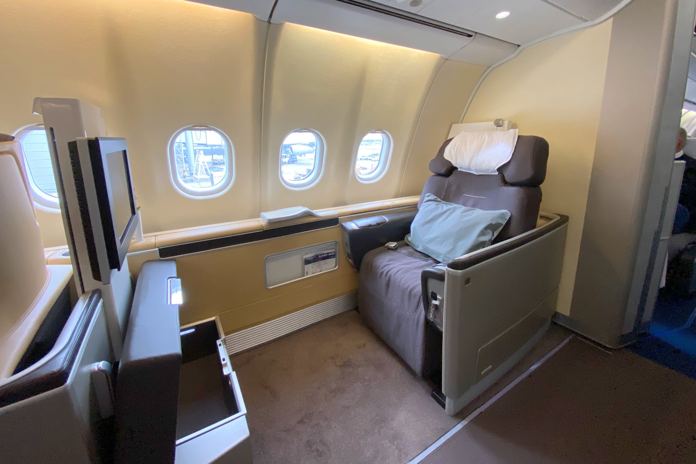 Lufthansa A340 First Class Special Flight Gino ZH