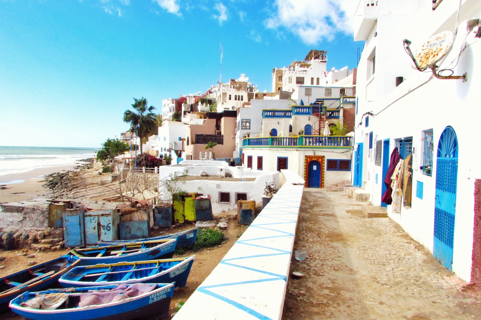 Morocco_louis-hansel-shotsoflouis-unsplash