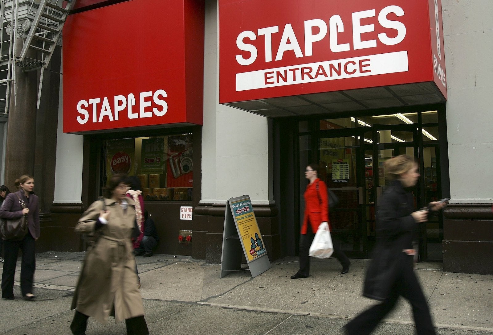 Staples Third Quarter Profit Rises 29 Percent