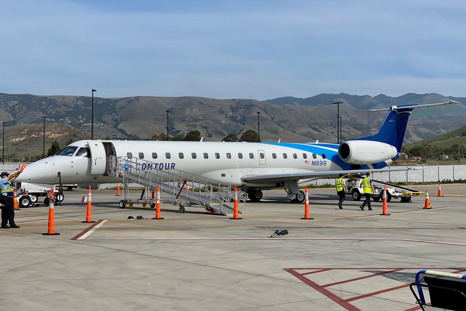 Contour Airlines Embraer E145 Zach Griff - 31