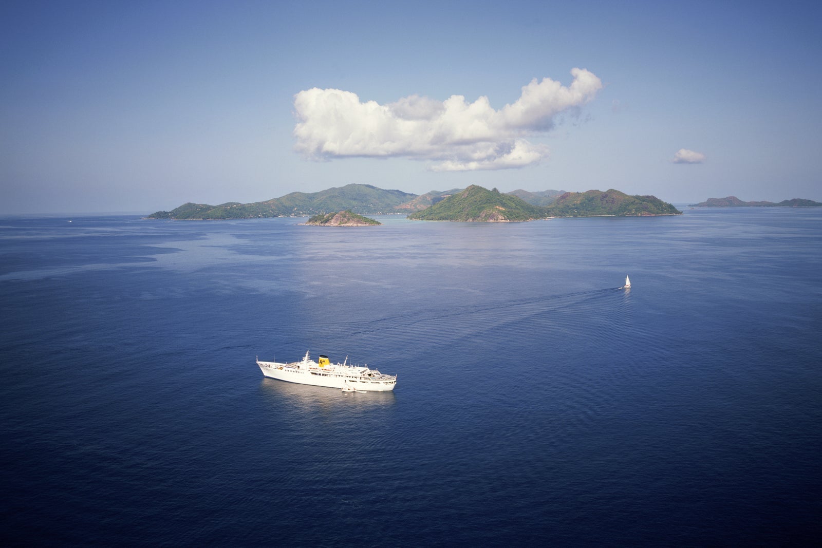 CRUISE SHIP, AERIAL, SEYCHELLES ISLAND