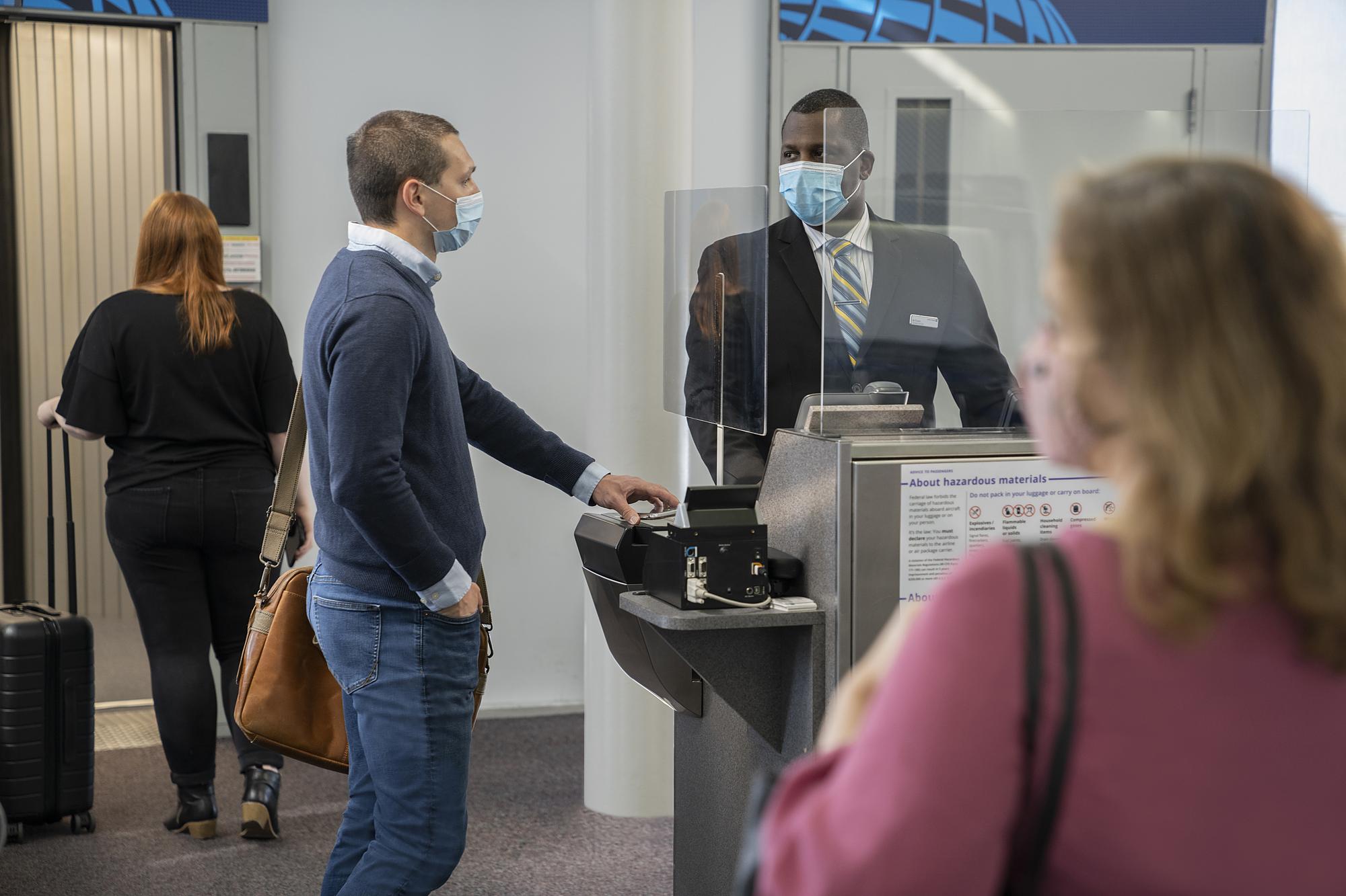 ua-cleanliness-boarding_0498_pm_2_A1