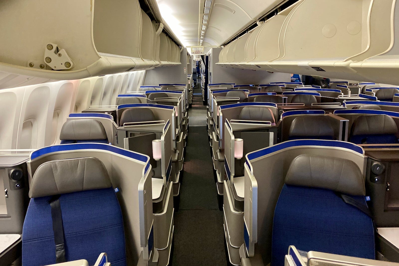 United Polaris 777 SFO-EWR