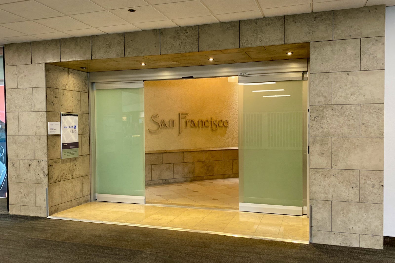 United Polaris 777 SFO-EWR