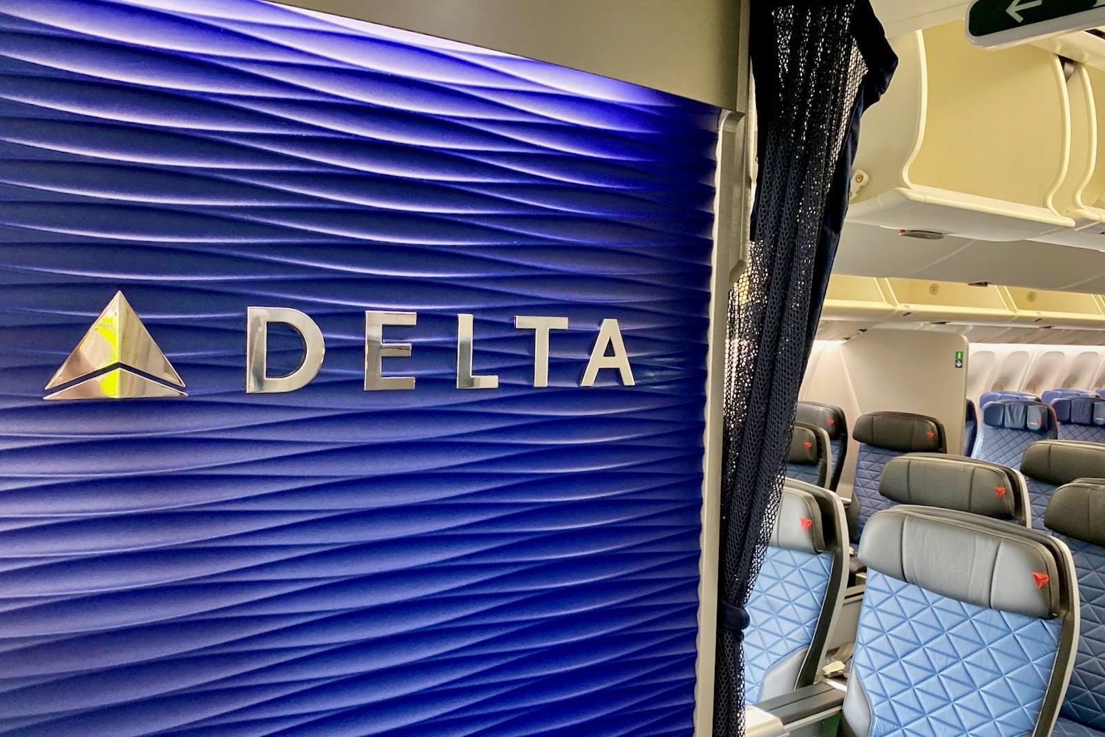 20200922_Delta 767 One Premium Select Comfort+ Zach Griff - 40