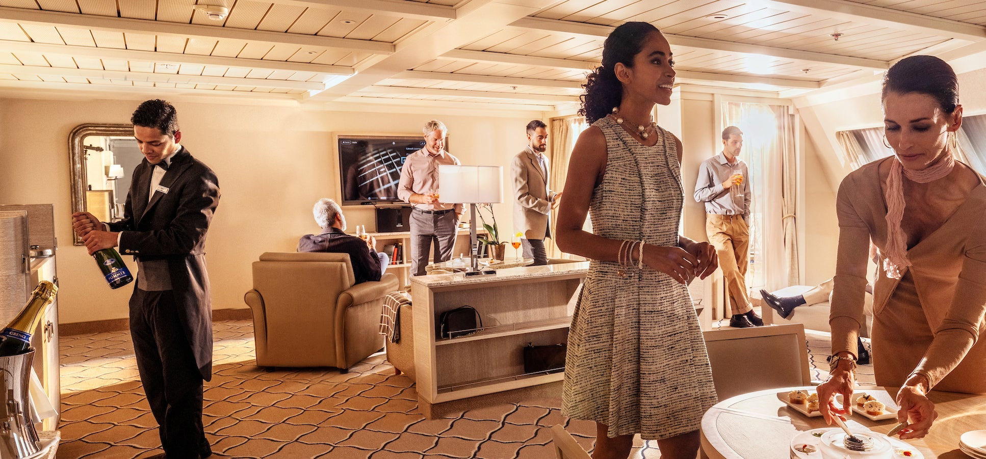 Grand suite Guests having an aperitif in the Grand suite, Silver Cloud