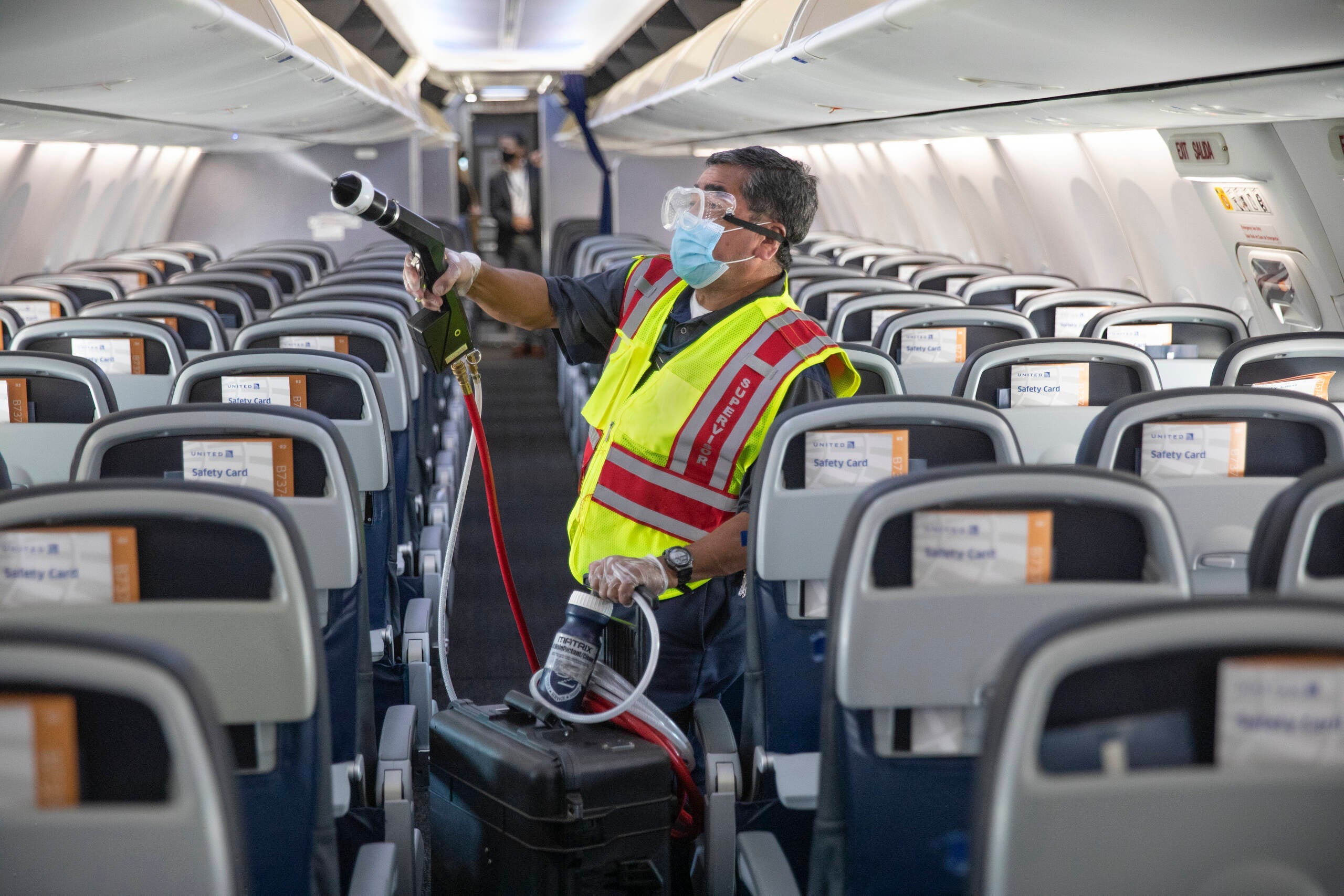 United Airlines uses electrostatic sprayer to dissinfect their airplanes