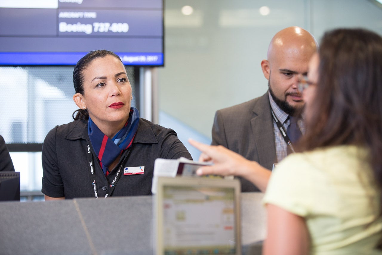Gate-Agents-assisting-passenger-at-the-counter