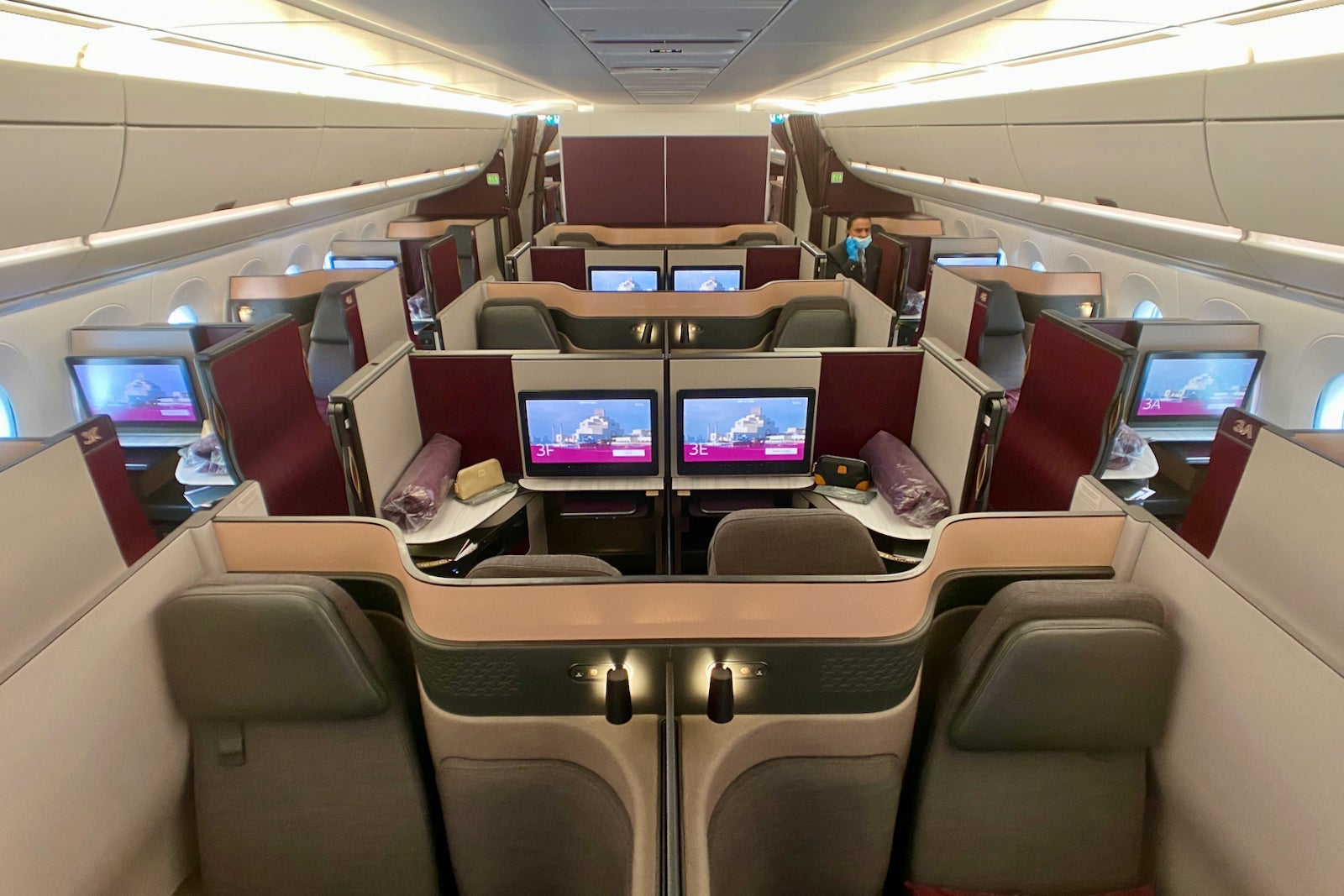 Qatar Qsuite A350-900 San Francisco SFO Inaugural Zach Griff - 10