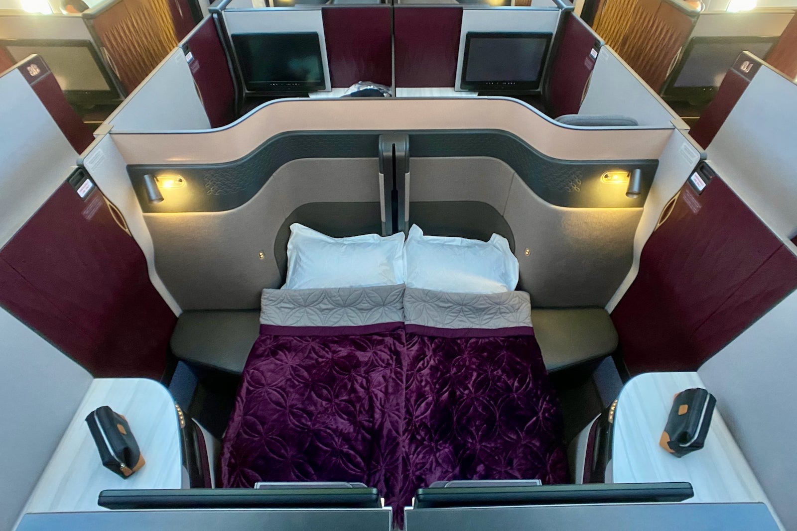 Qatar Qsuite A350-900 San Francisco SFO Inaugural Zach Griff - 34