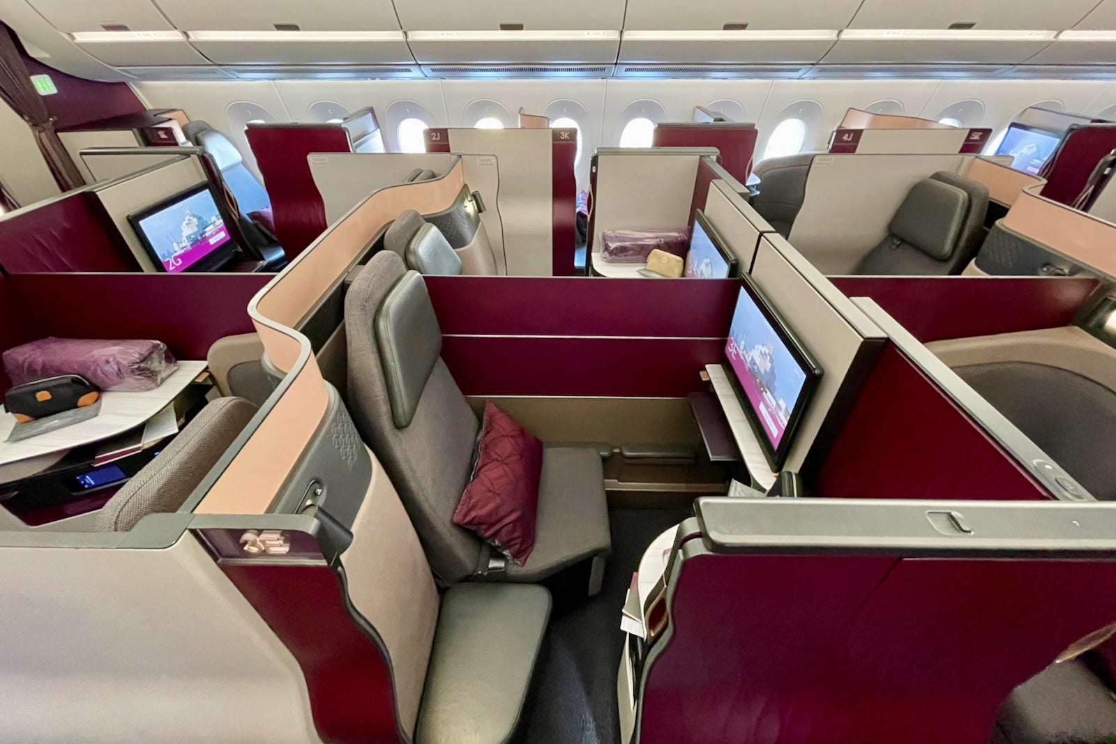 Qatar Qsuite A350-900 San Francisco SFO Inaugural Zach Griff - 6