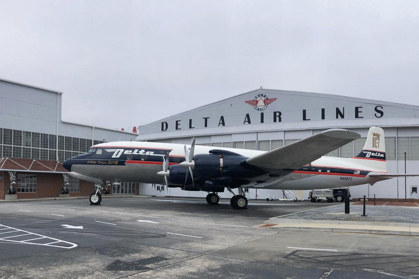 Delta DC-7