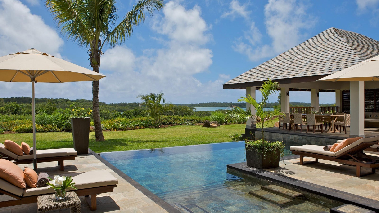 Mr & Mrs Smith Anahita Golf & Spa Resort