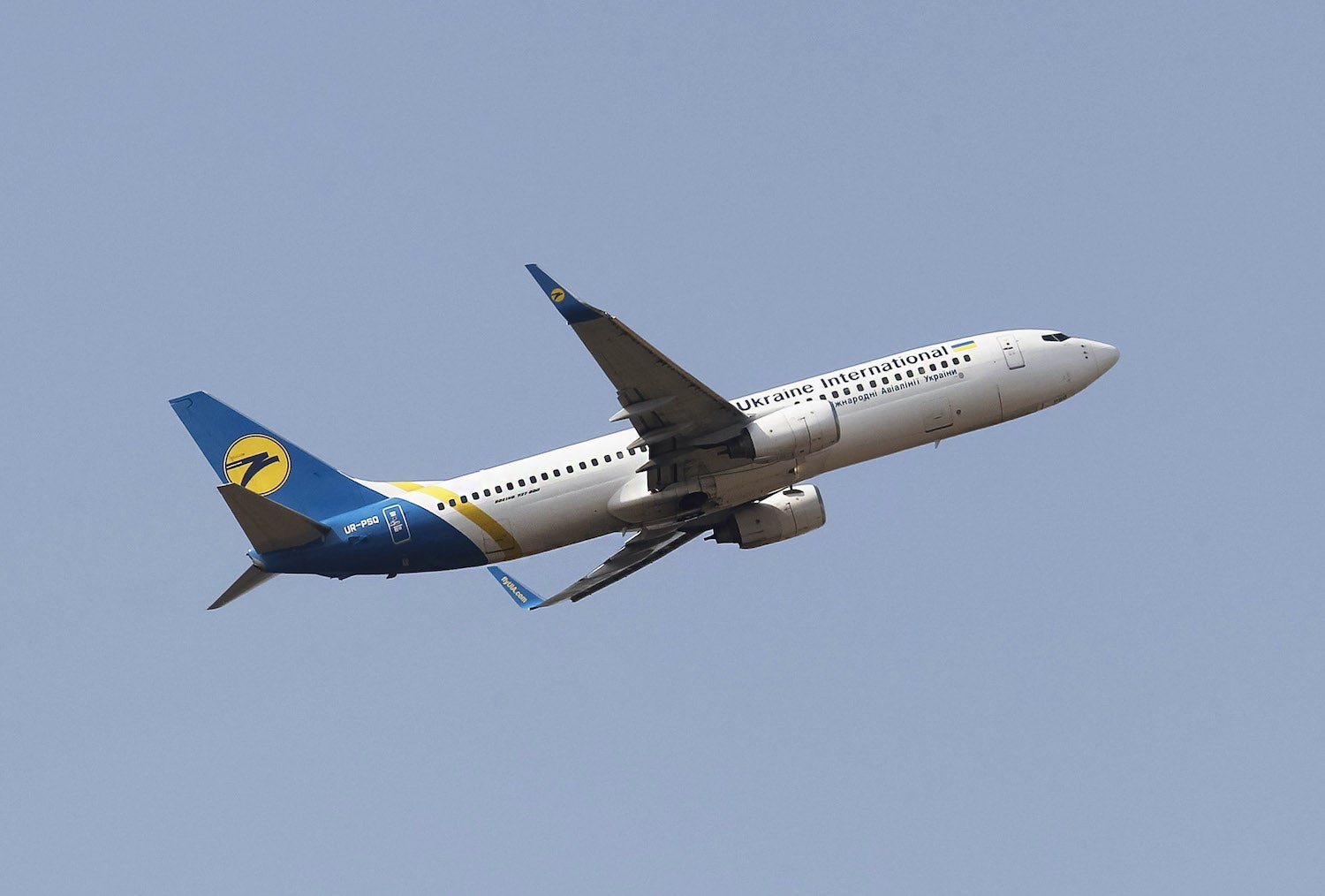Ukraine Airlines 737-800