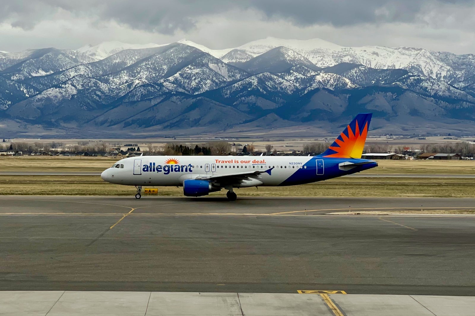 Allegiant Airbus A320 Bozeman