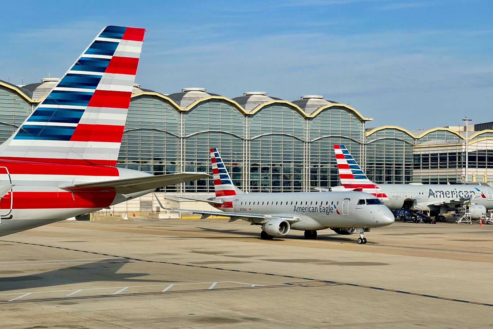 American Airlines planes jets Washingon DCA National Reagan Zach Griff - 1