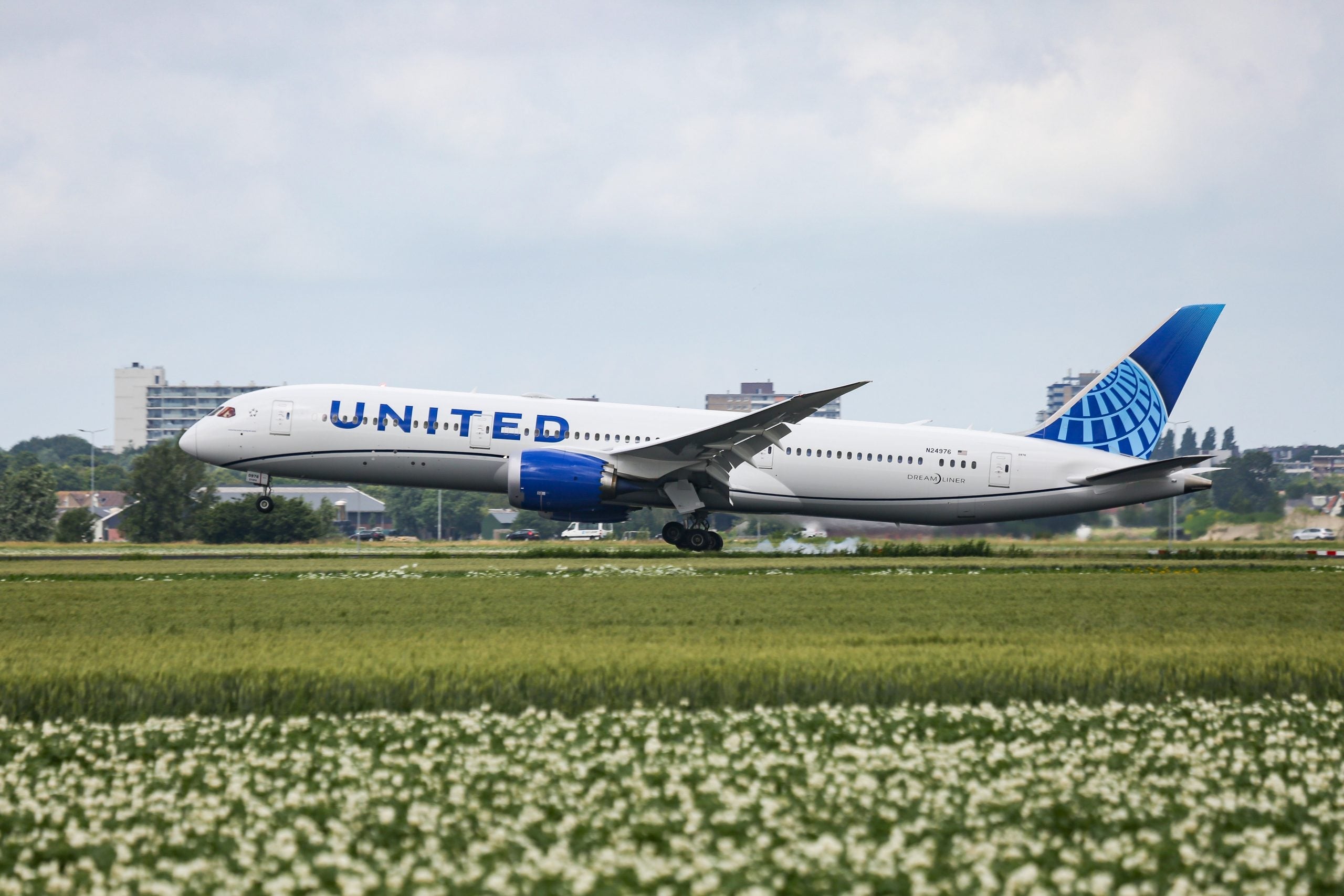 United Airlines Boeing 787-9