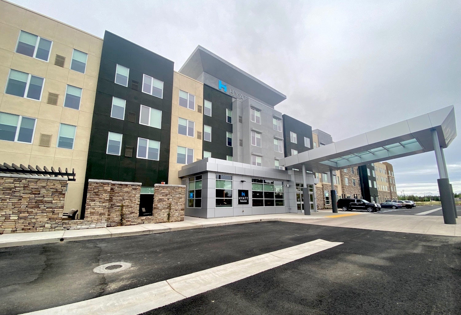 Hyatt House Davis exterior