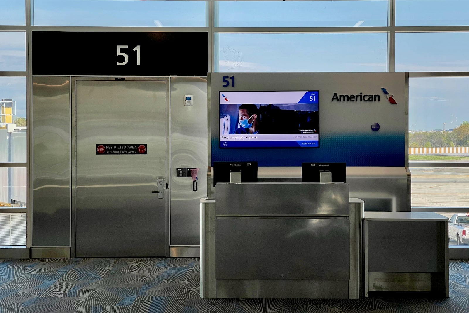 Washington DCA National American Airlines New Concourse Gate 35X Zach Griff - 13