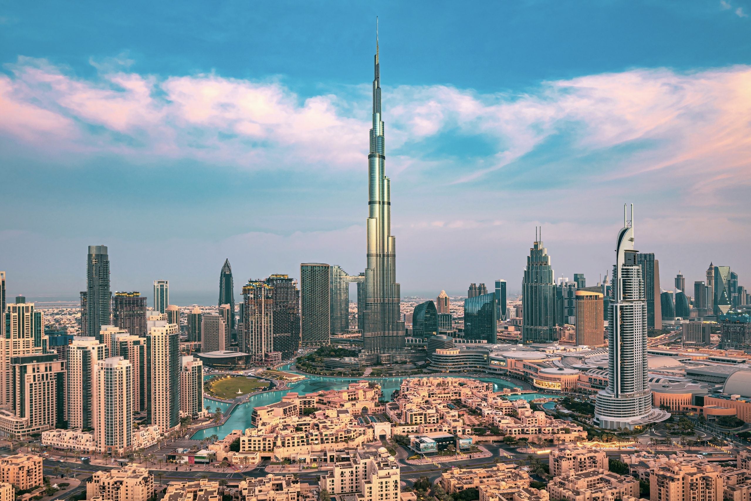 Dubai,-,Amazing,City,Center,Skyline,With,Luxury,Skyscrapers,At