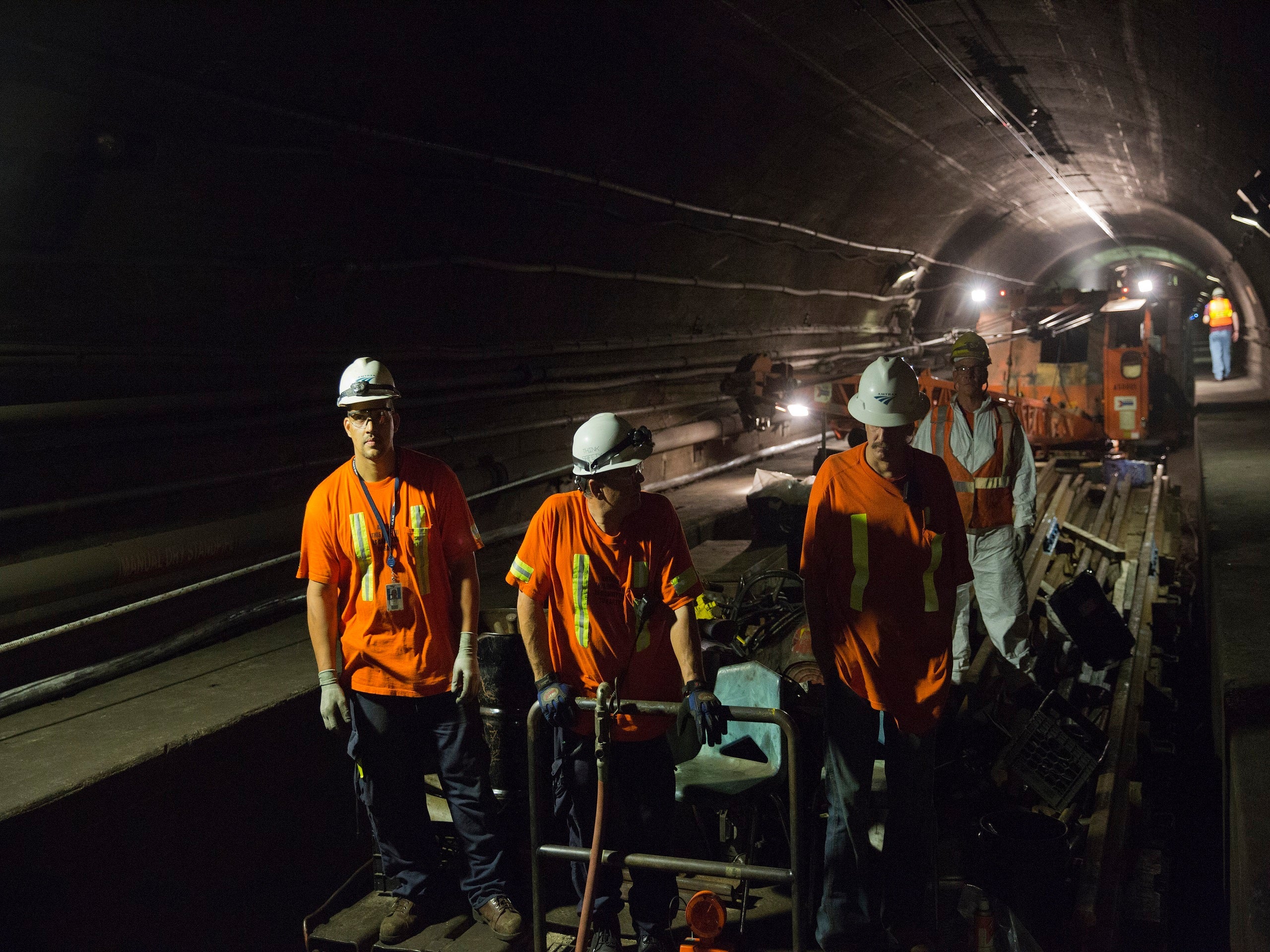 Inside the Hudson Rail Tunnel: Decay, Water and a Power Puzzle