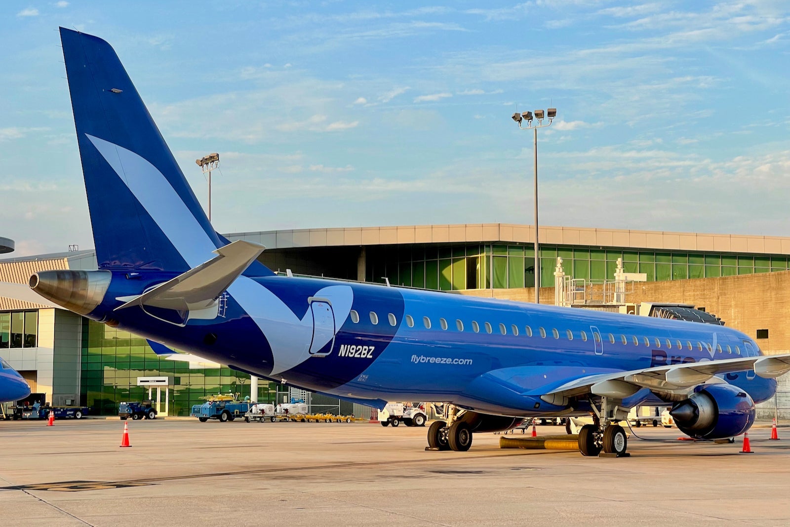 Breeze Airways Embraer 195 Inaugural Tampa Charleston
