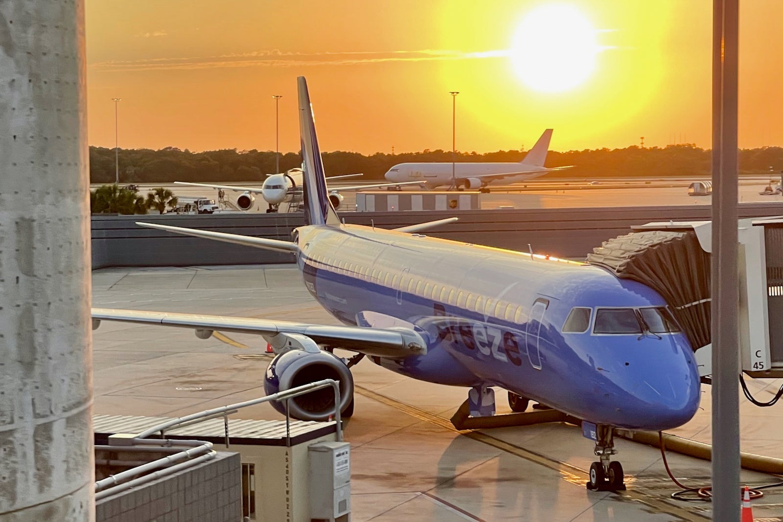 Breeze Airways Embraer 195 Inaugural Tampa Charleston