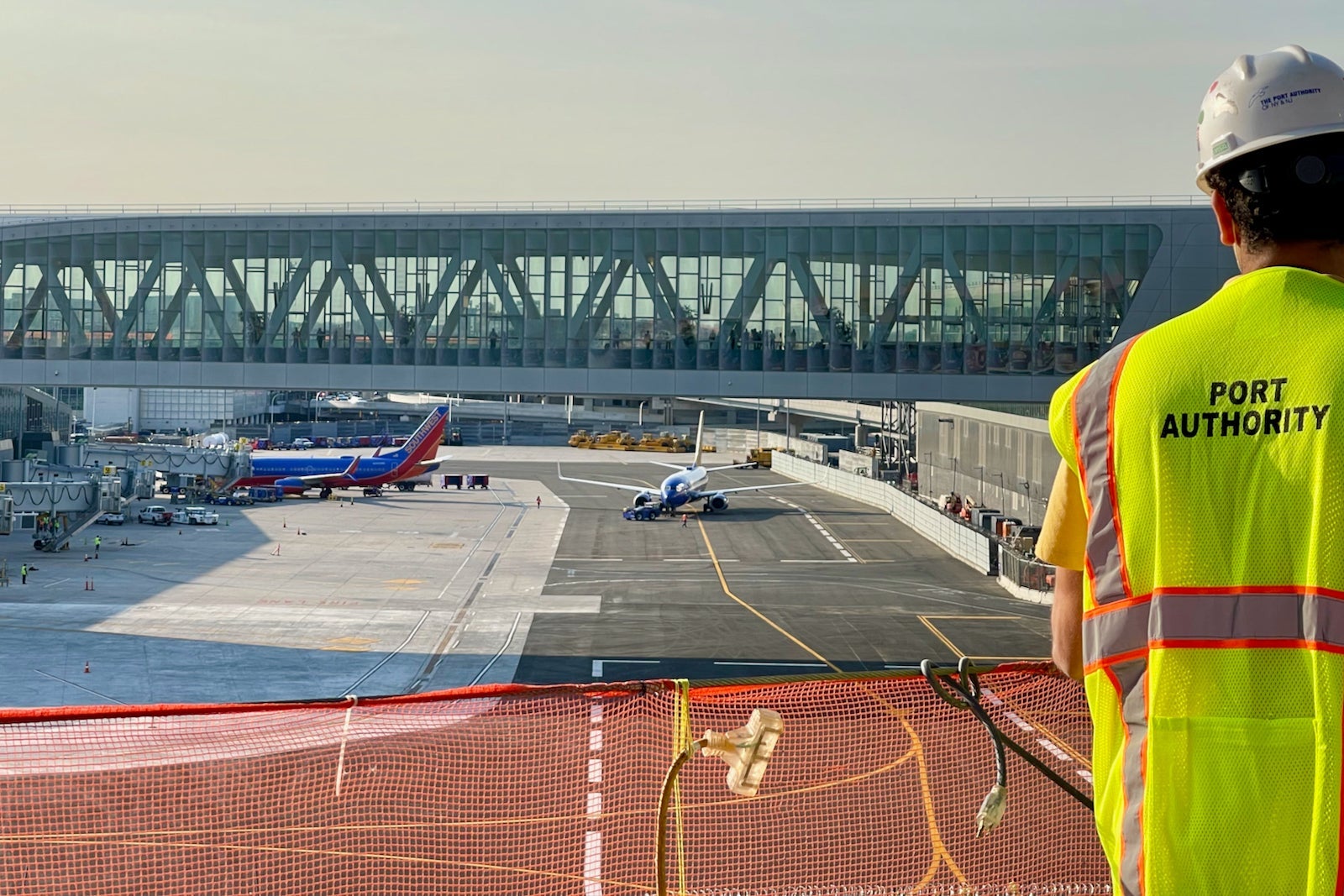 New York LaGuardia LGA Taxiway