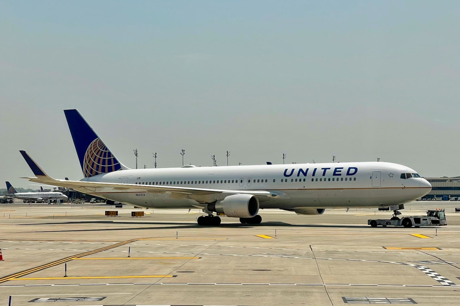 United Boeing 767-300ER