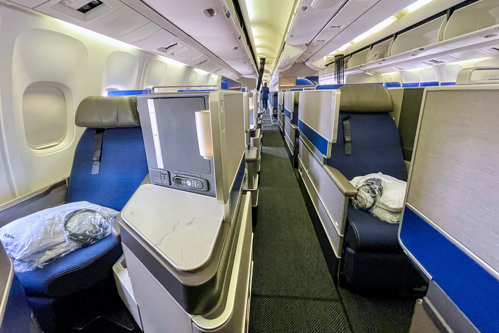 United 767-300 Polaris