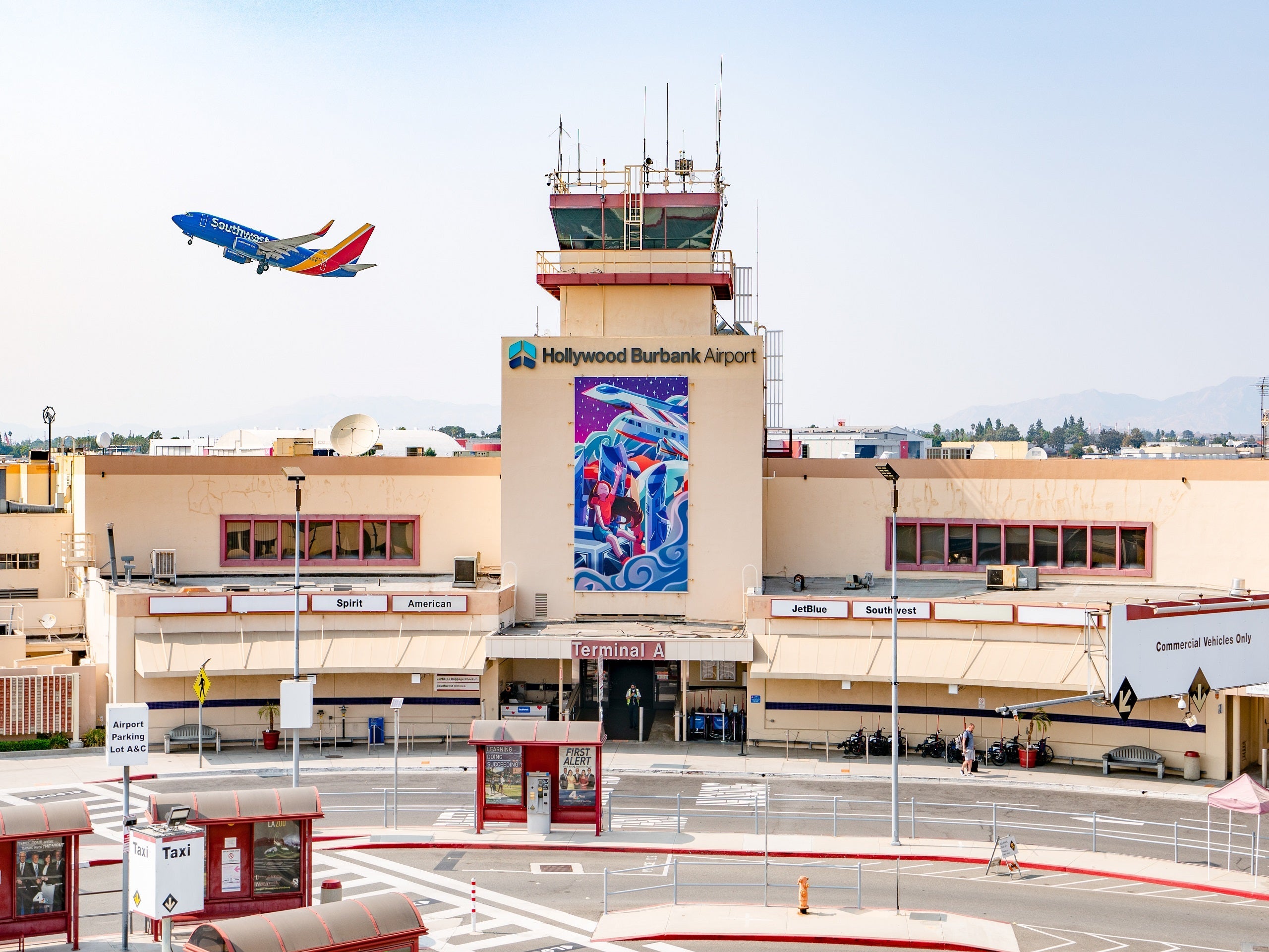 Burbank Exteriors And Landmarks - 2020