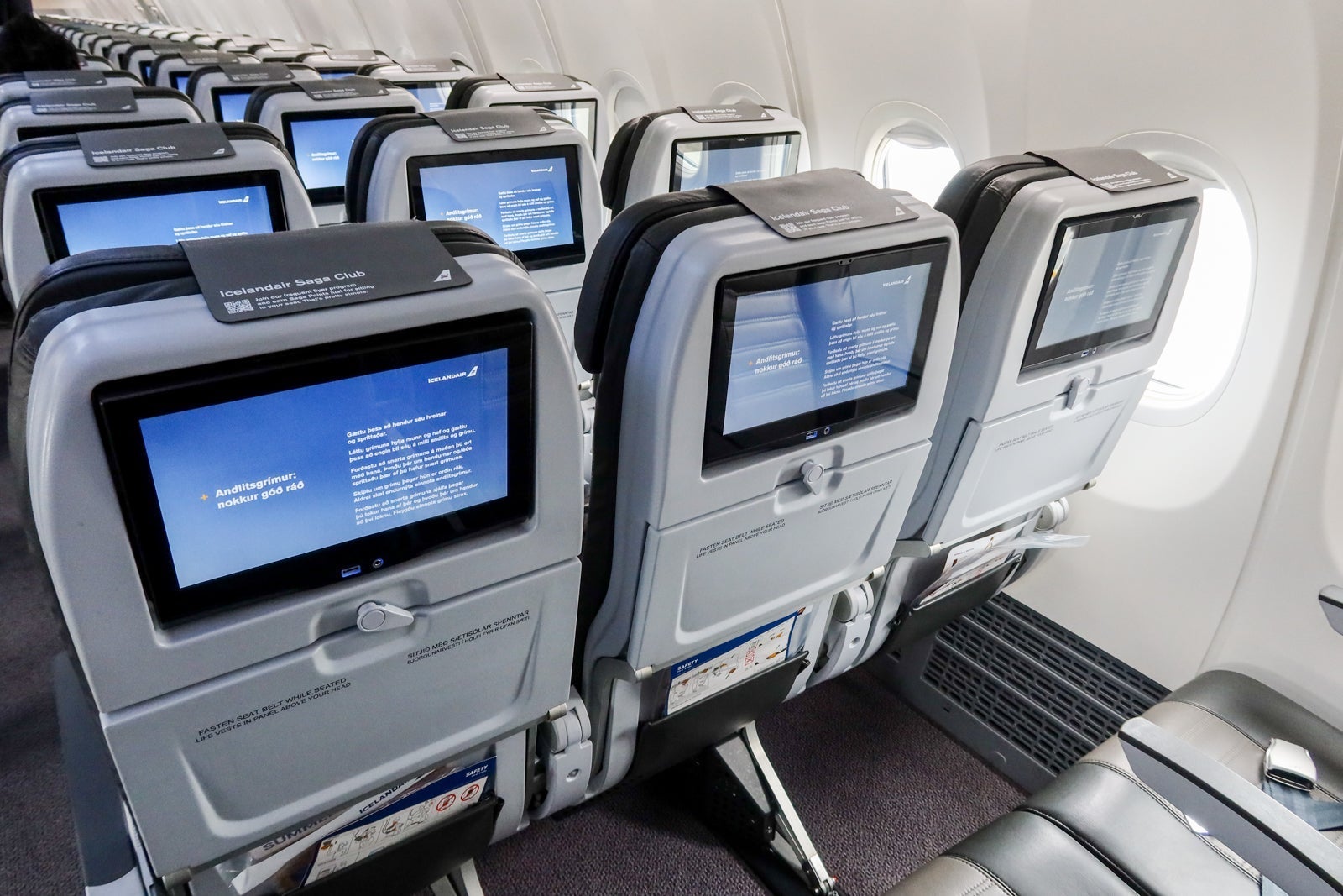 20210727_Icelandair-737MAX-Economy-Reykjavik-to-Heathrow_BSmithson-4