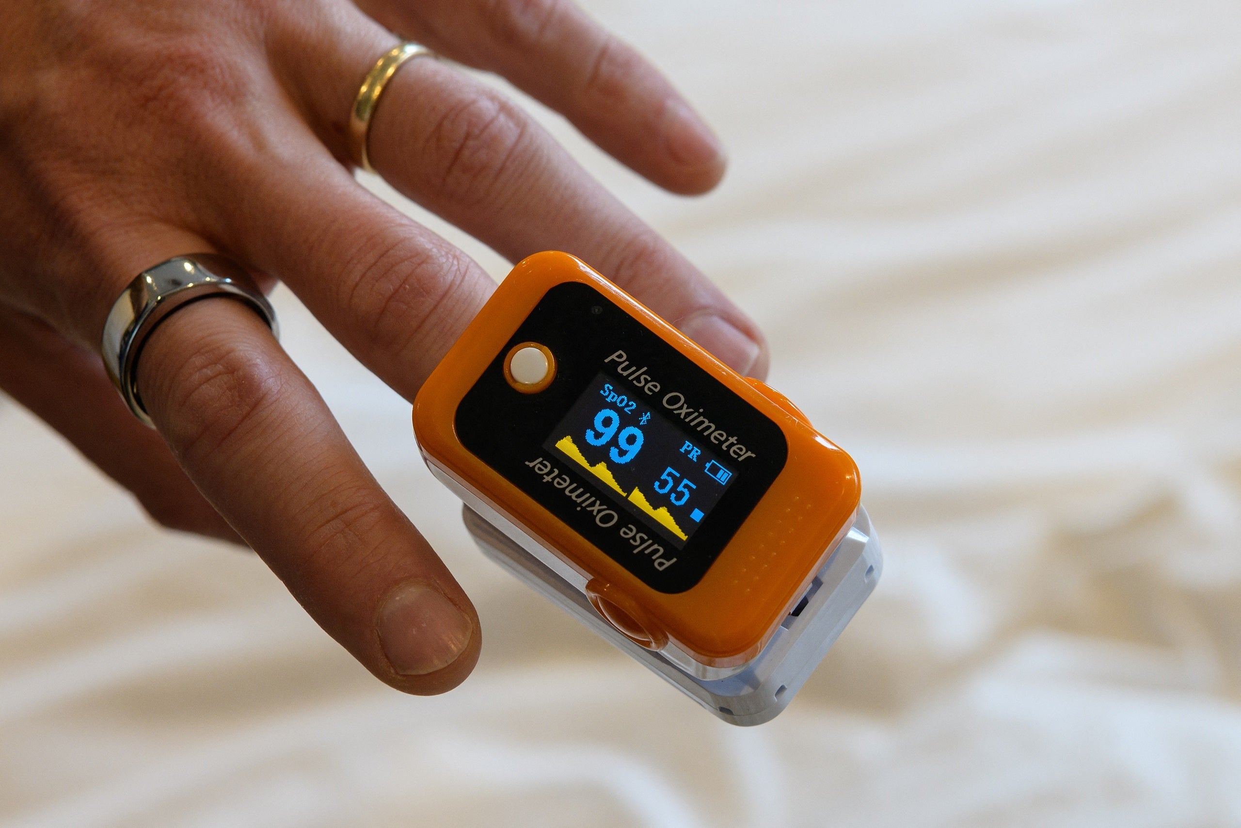 NEPAL-EVEREST-MOUNTINEERING-HEALTH-SCIENCE-VIRUS