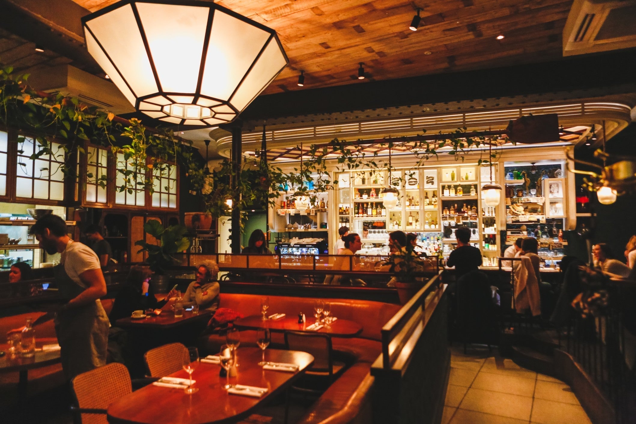 london-restaurant_t20_XxZOeb