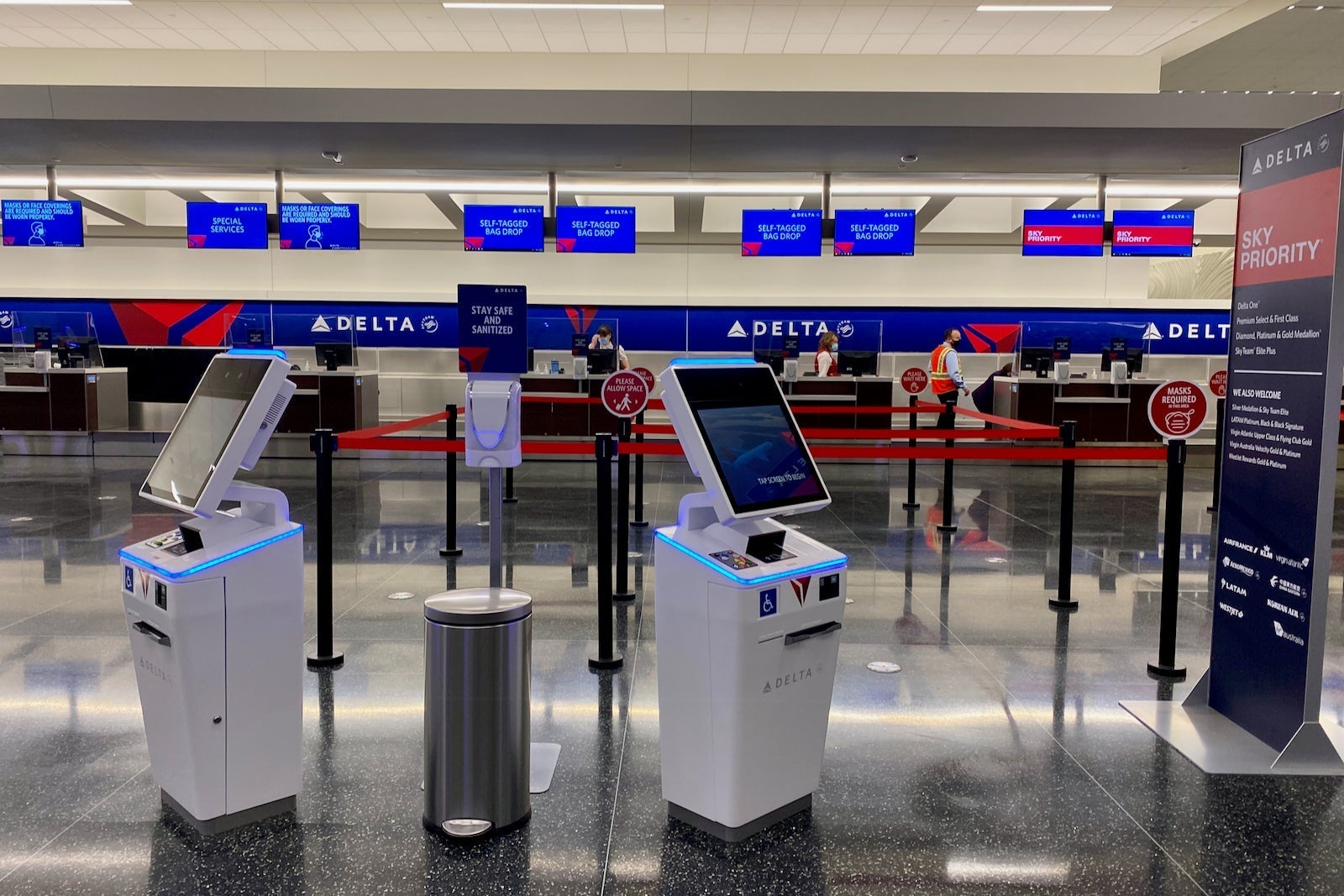 20200922_Delta-planes-SLC-Zach-Griff-4