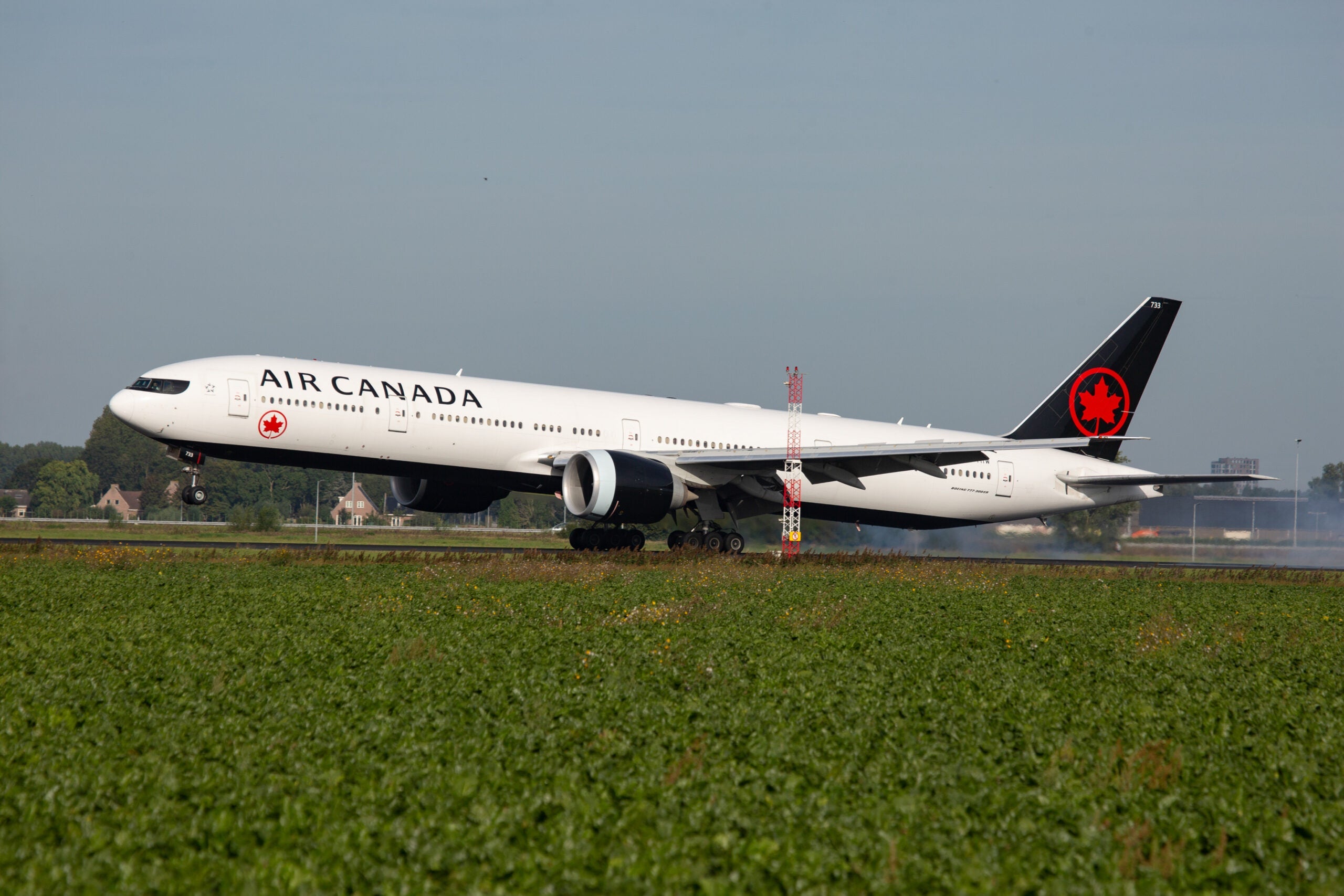 Air Canada Boeing 777-300