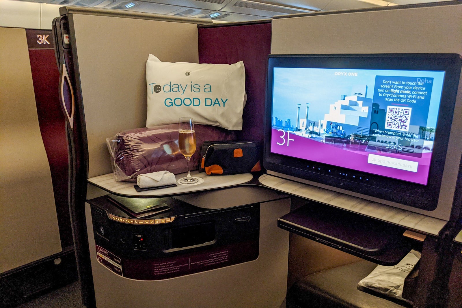 Qatar Qsuite_IAH-DOH_A350 1000