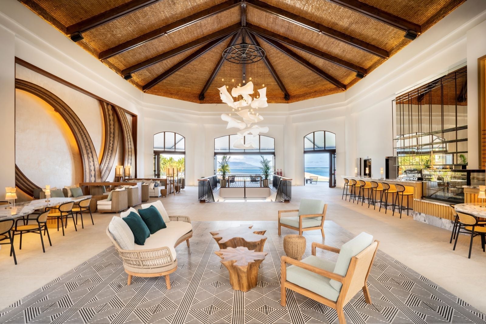Hilton Hotel Tahiti Lobby