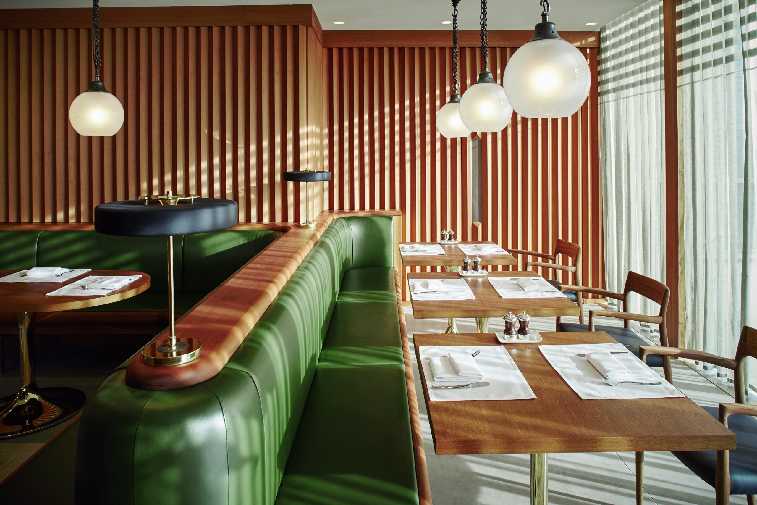 LOU_LHR_C028Y16_E0-scaled