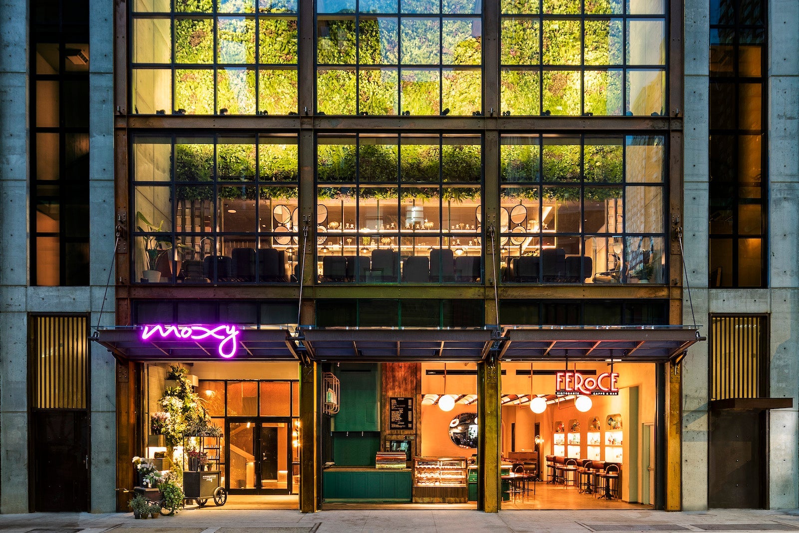moxy-chelsea-entrance