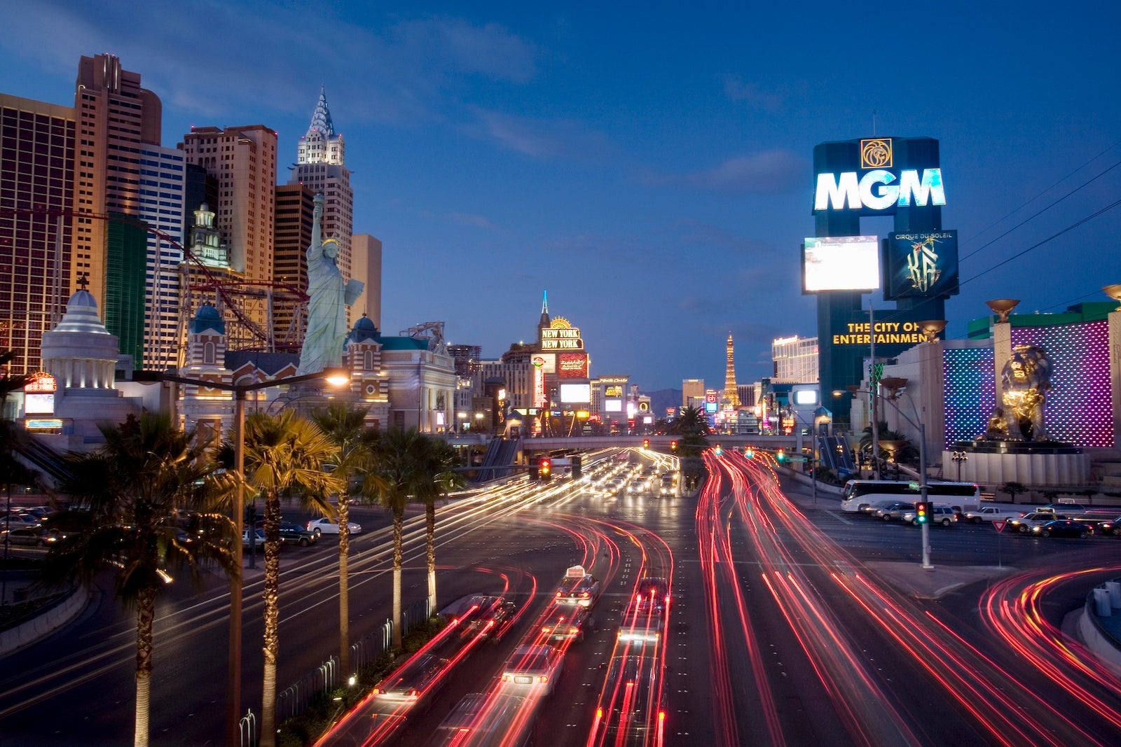 USA, Nevada, Las Vegas, Las Vegas strip with skyline at night