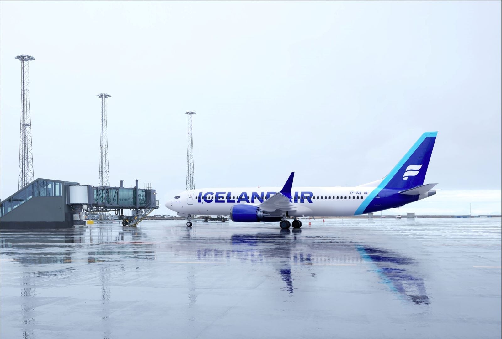 Icelandair_Web image-22-1180-Nýtt livery-blue