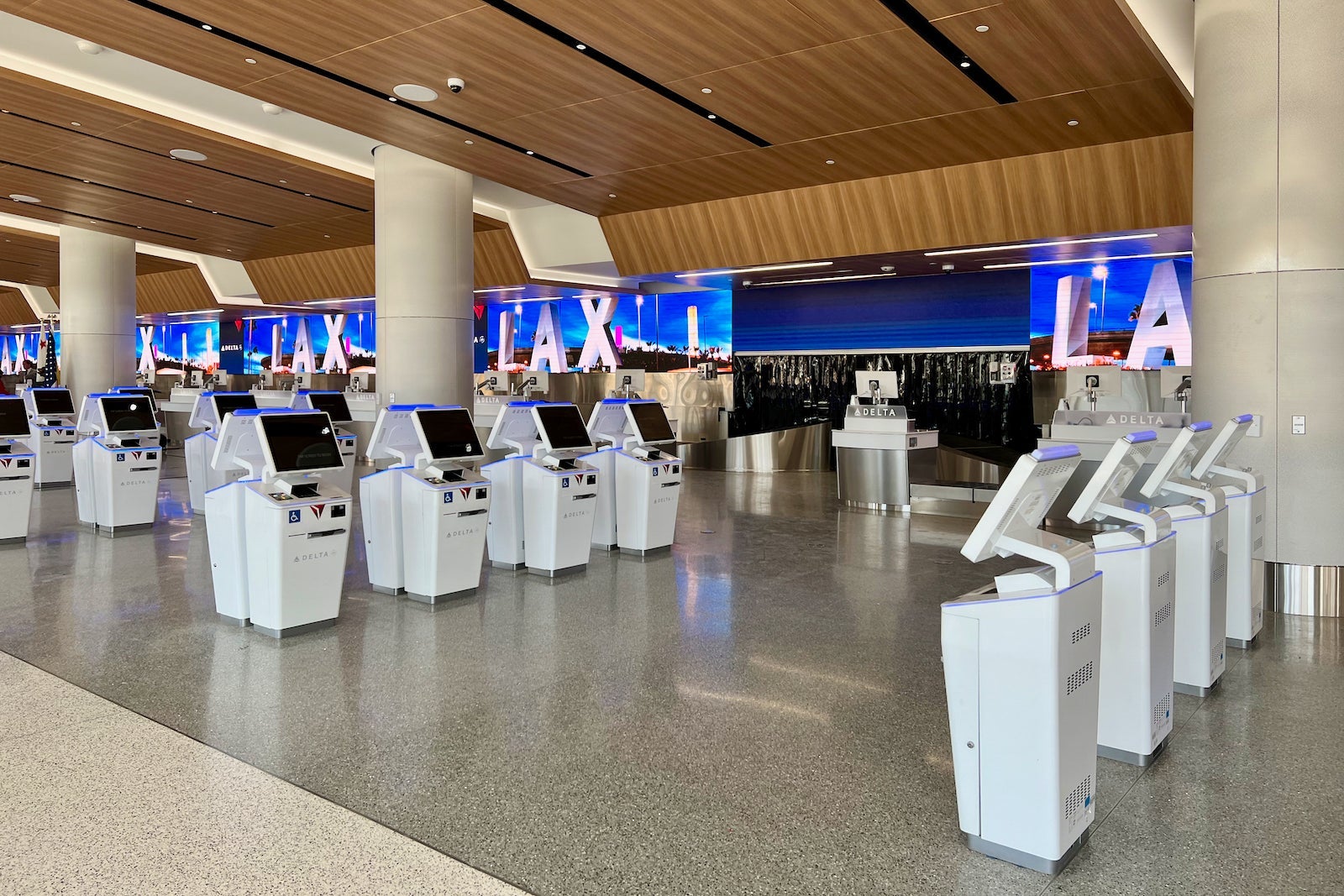 Delta Sky Way Los Angeles LAX New Terminal