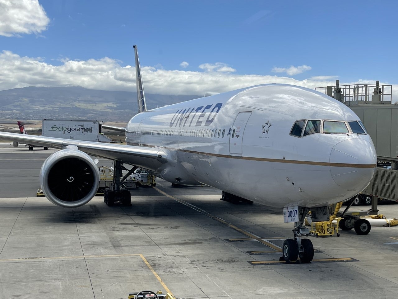 A United Boeing 777-200ER
