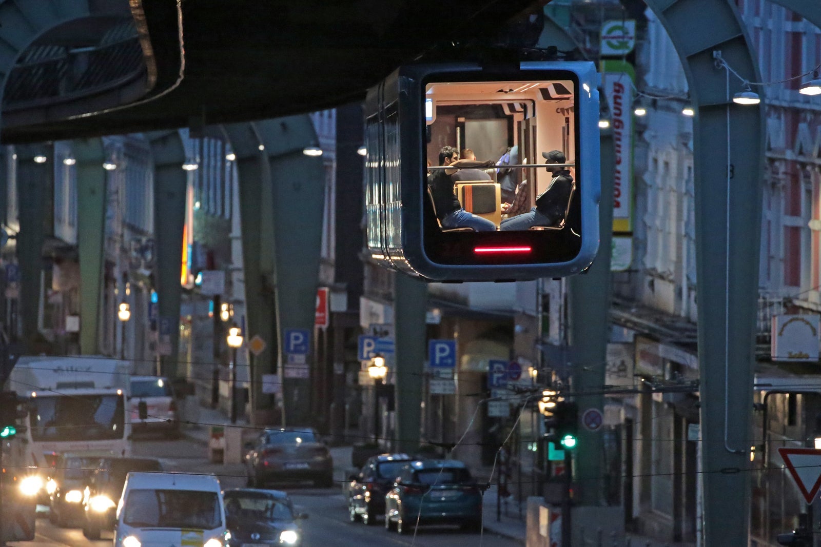 The Wuppertal suspension railway runs again