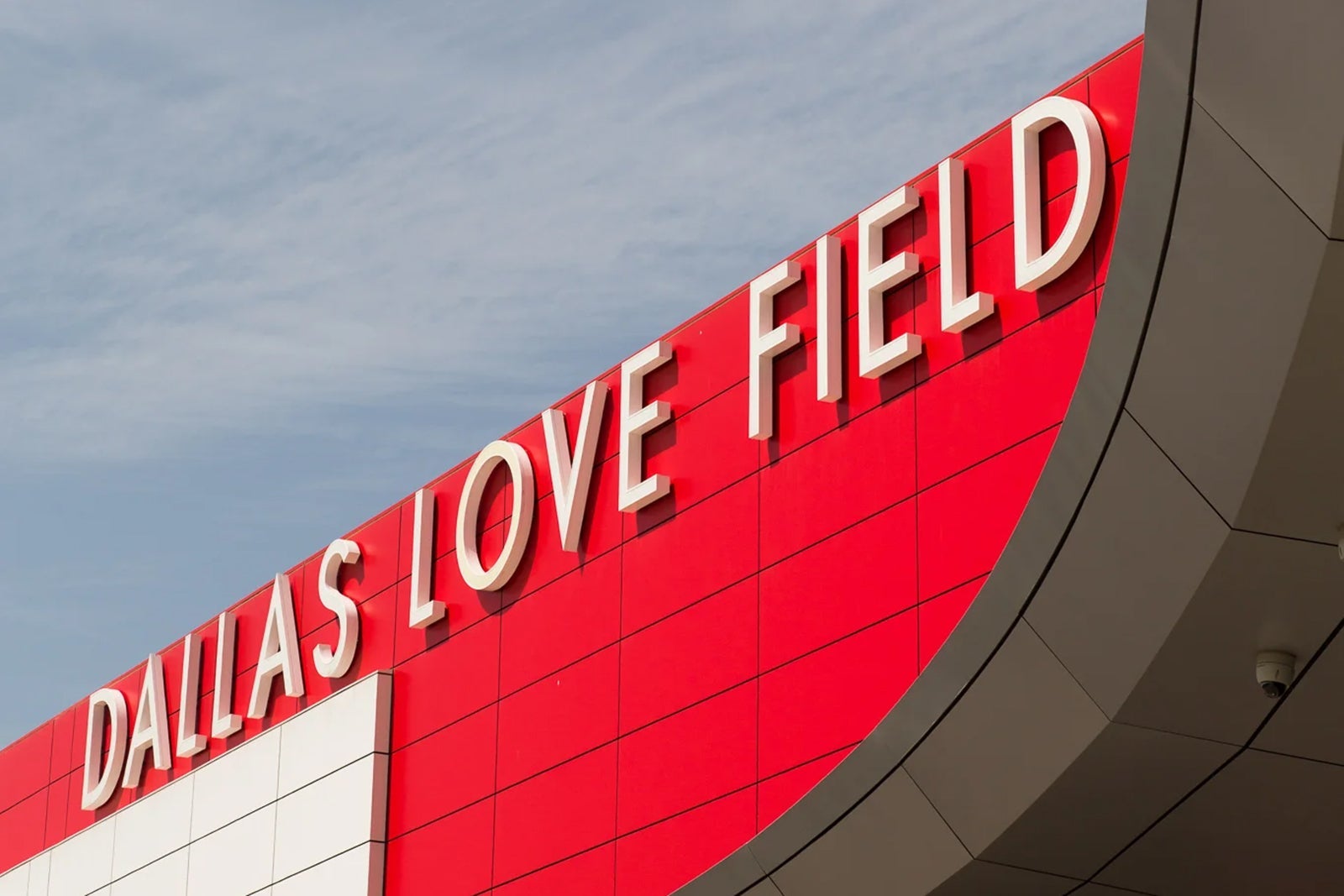 Dallas-Love-Field-courtesy-of-the-airport-1
