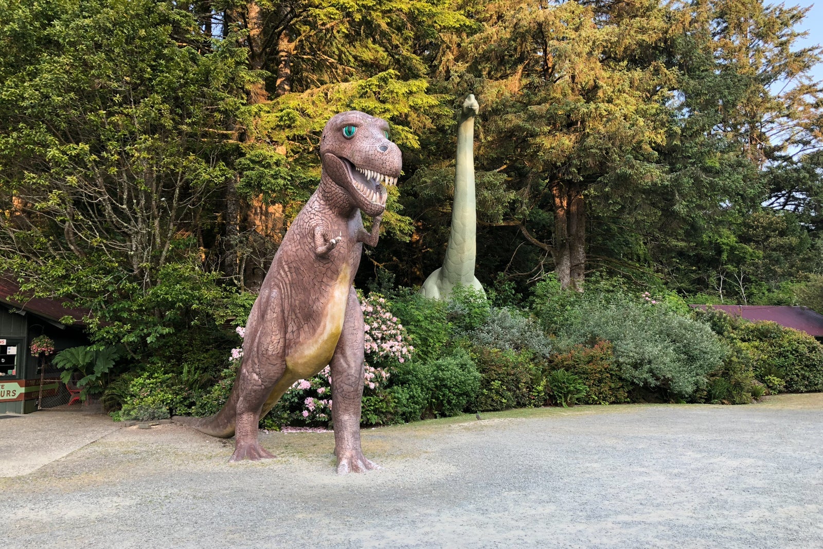 Dino Touring_1_Prehistoric Gardens- Courtesy Travel Oregon