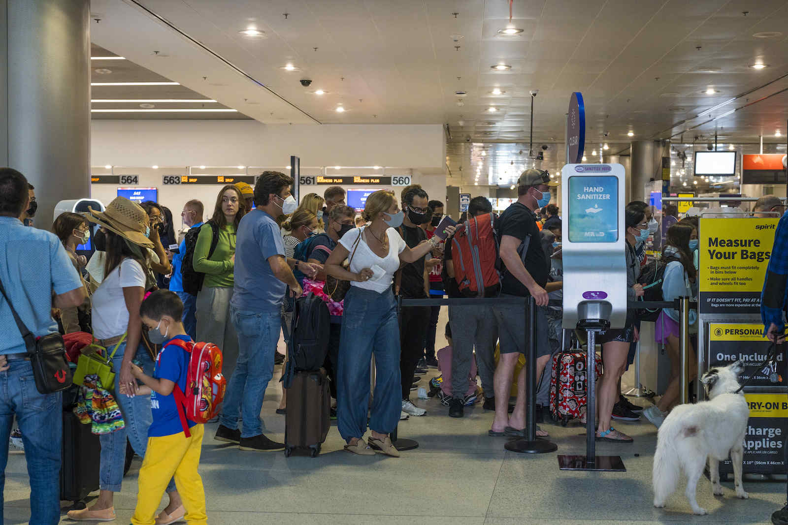 Florida Judge Voids US Mask Mandate for Planes, Other Travel